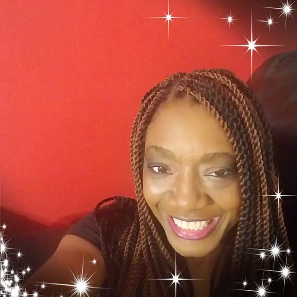 Meet your Posher, Patricia - Picture 1 of 1